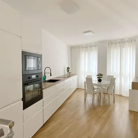 Paullo Suite-3