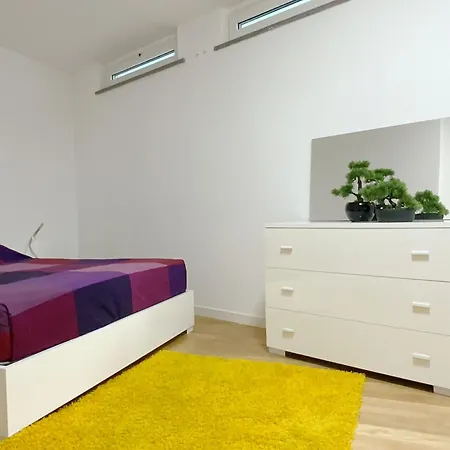 Paullo Suite-2